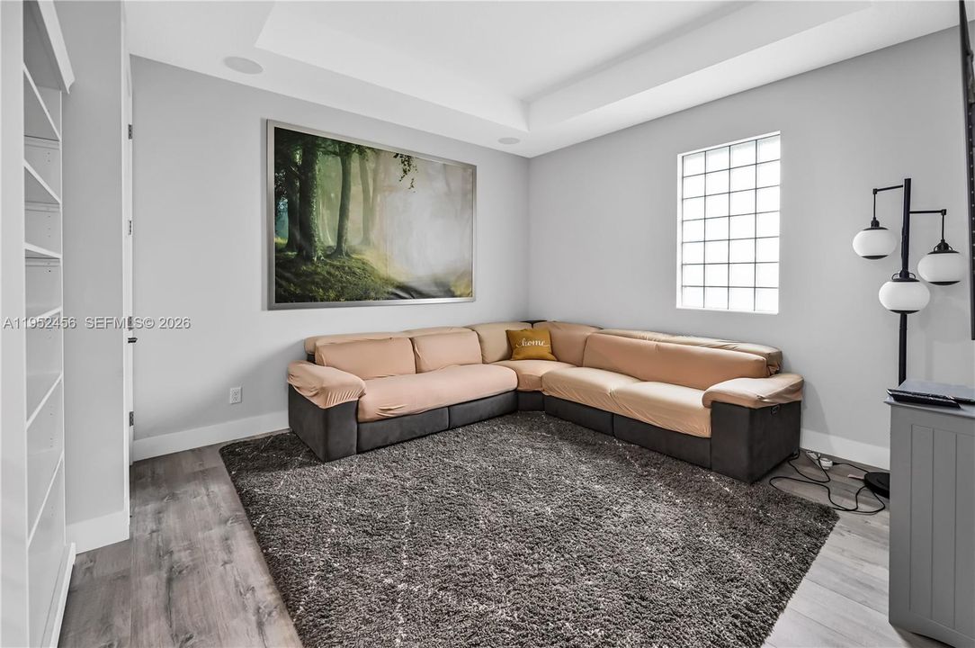В аренду: $5,450 (5 спален, 3 ванн, 3077 Квадратных фут)