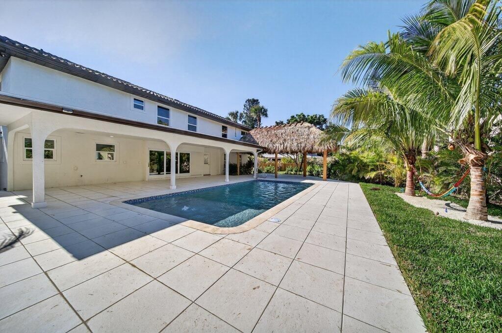 pool4.jpg-SMALL