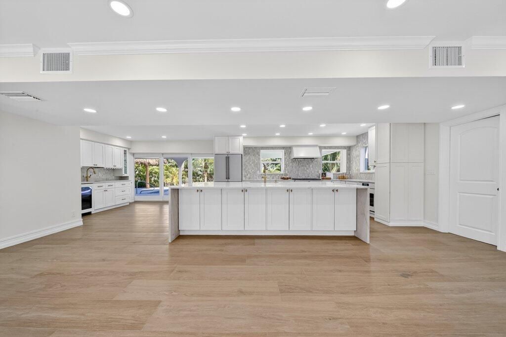 kitchen2.jpg-SMALL