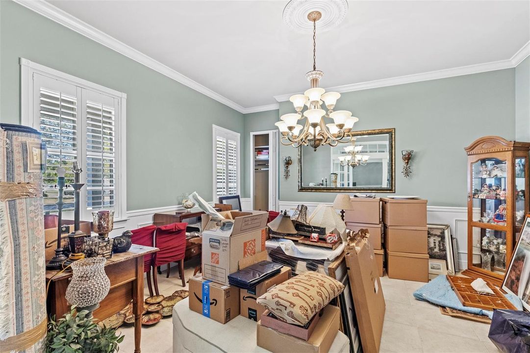 Original photo of dining room.