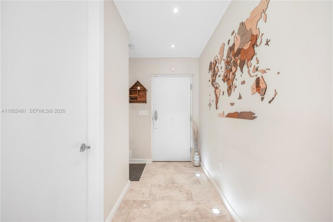 Recently Rented: $6,250 (3 beds, 2 baths, 2670 Square Feet)