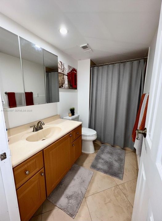Recently Sold: $585,000 (2 beds, 2 baths, 1368 Square Feet)