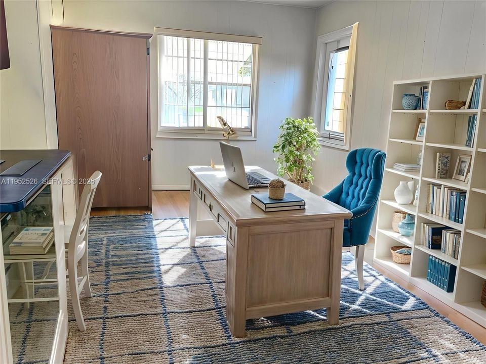 Activo con contrato: $270,000 (2 camas, 2 baños, 1317 Pies cuadrados)