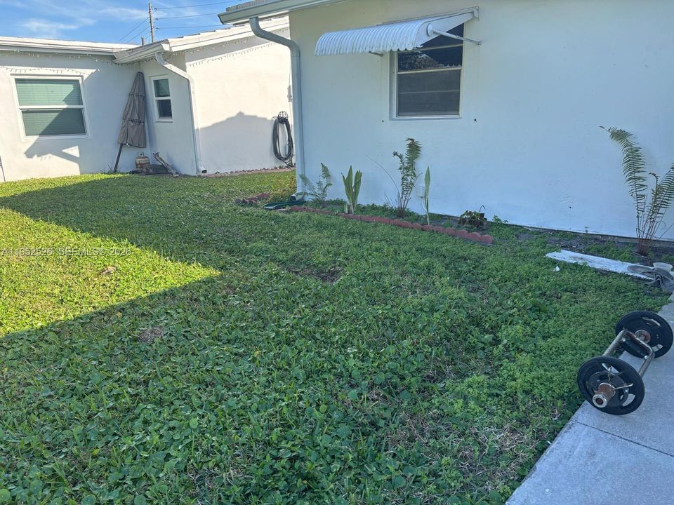 Activo con contrato: $270,000 (2 camas, 2 baños, 1317 Pies cuadrados)