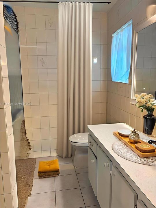 Activo con contrato: $270,000 (2 camas, 2 baños, 1317 Pies cuadrados)