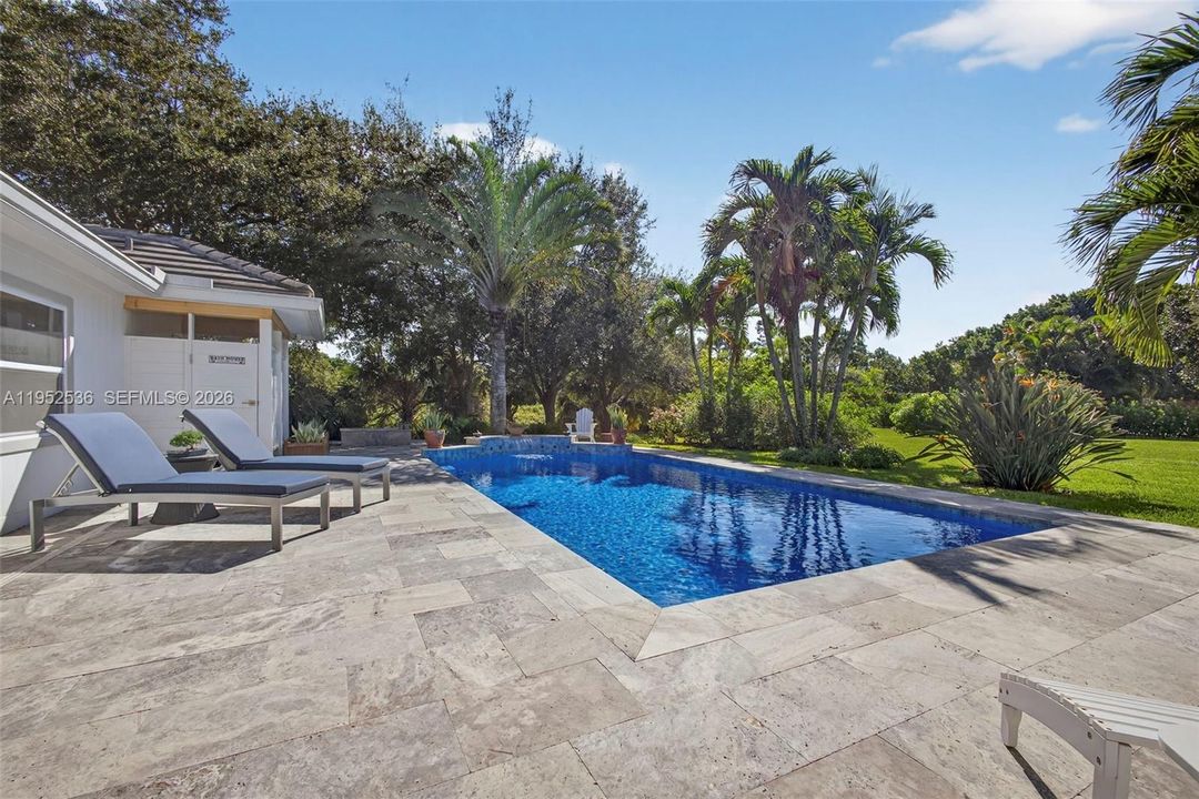 Vendido Recientemente: $1,499,999 (3 camas, 4 baños, 2536 Pies cuadrados)