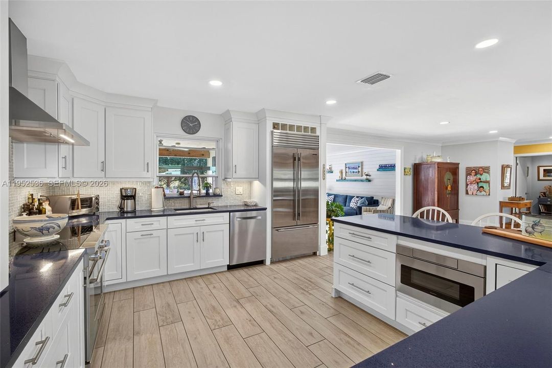Vendido Recientemente: $1,499,999 (3 camas, 4 baños, 2536 Pies cuadrados)