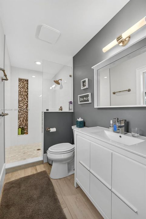 Guest Bath 2