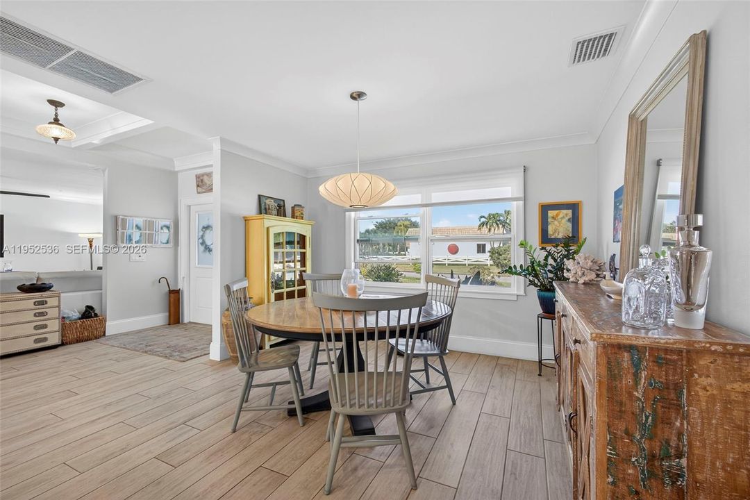 Vendido Recientemente: $1,499,999 (3 camas, 4 baños, 2536 Pies cuadrados)