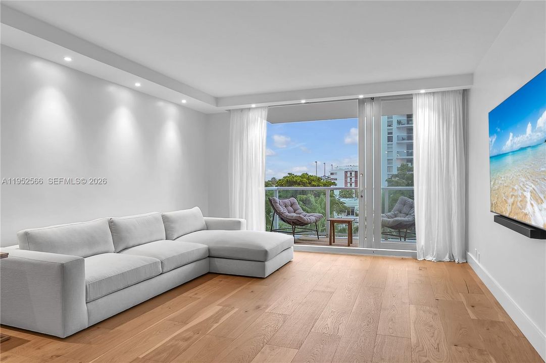 Activo con contrato: $415,000 (1 camas, 1 baños, 852 Pies cuadrados)