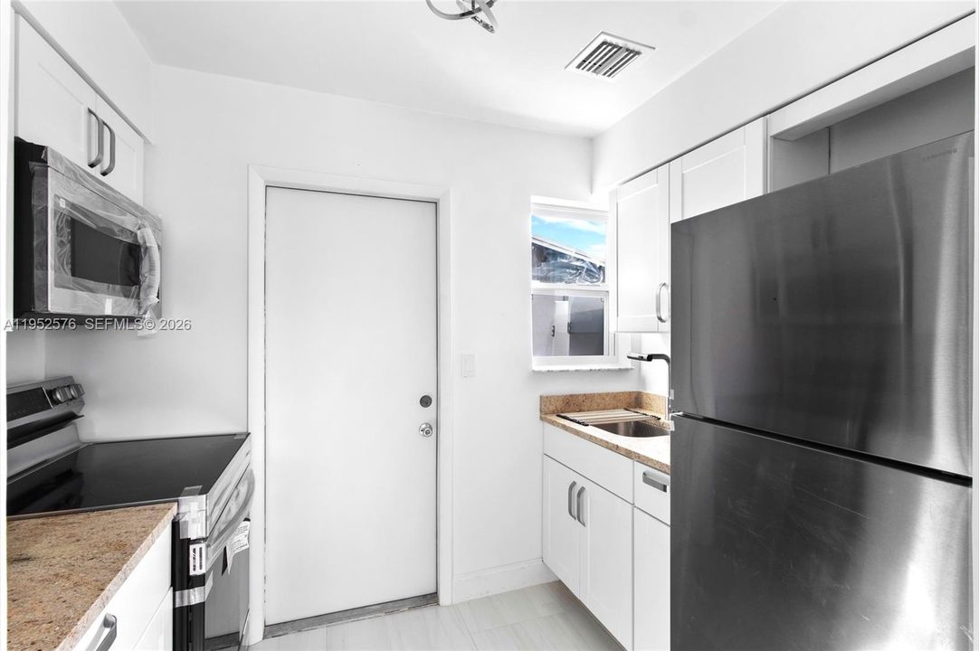 For Sale: $525,000 (0 beds, 0 baths, 1248 Square Feet)