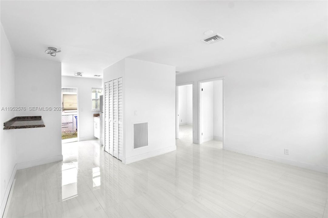 For Sale: $525,000 (0 beds, 0 baths, 1248 Square Feet)