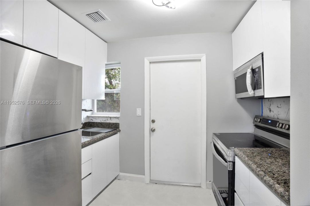 For Sale: $525,000 (0 beds, 0 baths, 1248 Square Feet)