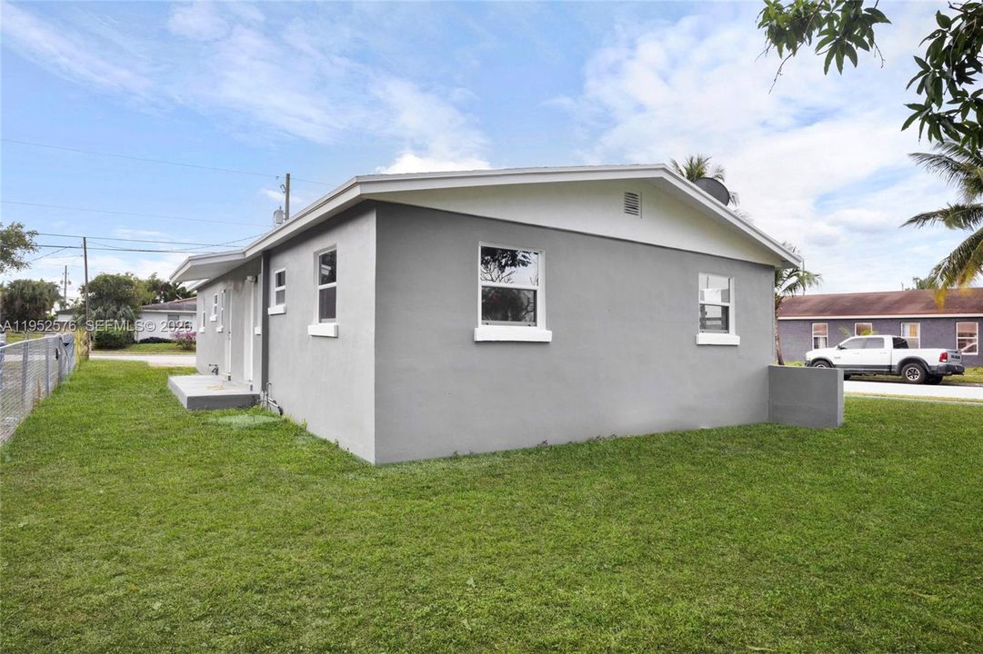 For Sale: $525,000 (0 beds, 0 baths, 1248 Square Feet)