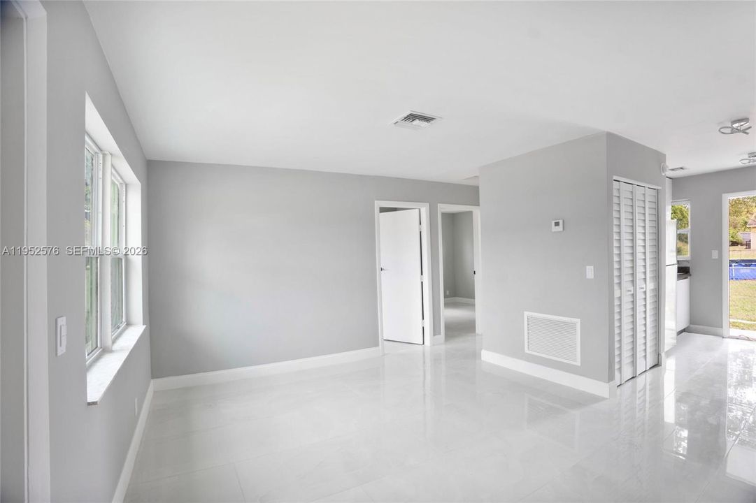 For Sale: $525,000 (0 beds, 0 baths, 1248 Square Feet)