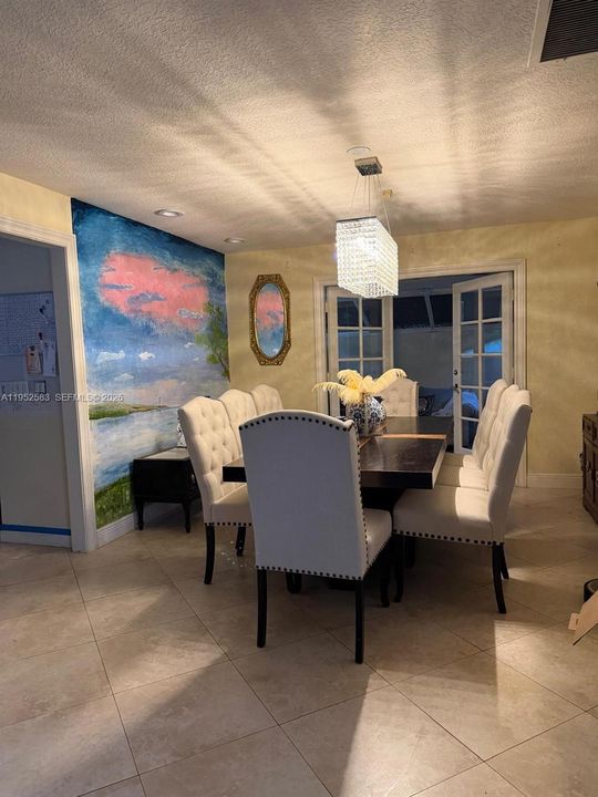 For Sale: $1,700,000 (5 beds, 4 baths, 5098 Square Feet)
