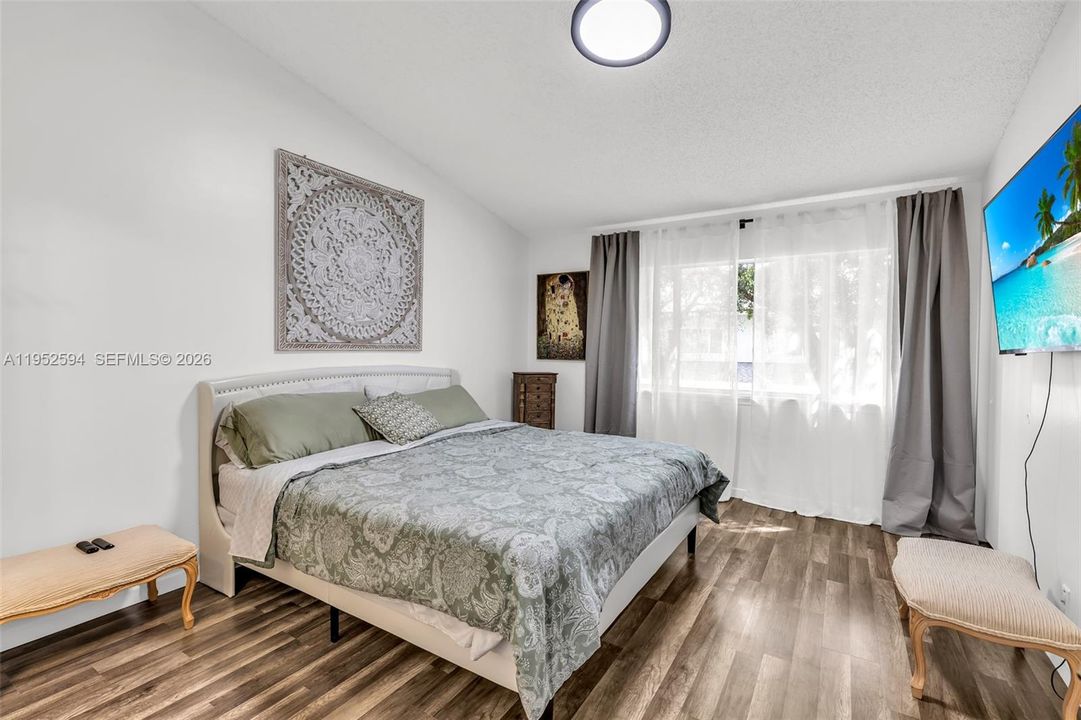 En Venta: $320,000 (2 camas, 2 baños, 1110 Pies cuadrados)