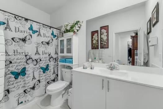 Activo con contrato: $280,000 (3 camas, 2 baños, 1612 Pies cuadrados)