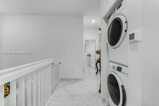 Activo con contrato: $280,000 (3 camas, 2 baños, 1612 Pies cuadrados)