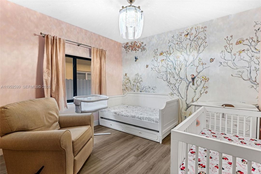 En Venta: $799,900 (3 camas, 2 baños, 2055 Pies cuadrados)