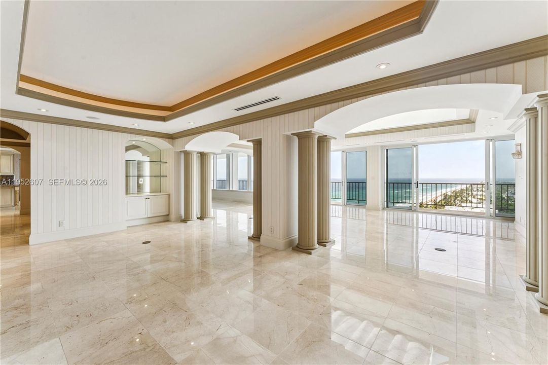 На продажу: $5,499,000 (5 спален, 4 ванн, 5400 Квадратных фут)