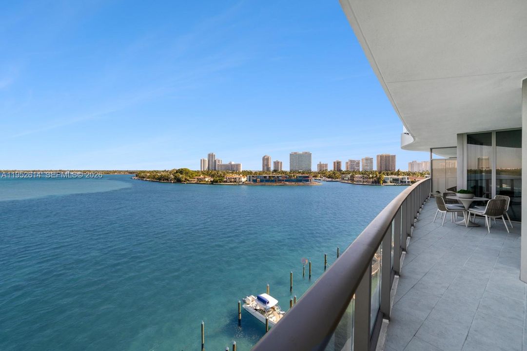 For Sale: $5,700,000 (3 beds, 3 baths, 3174 Square Feet)