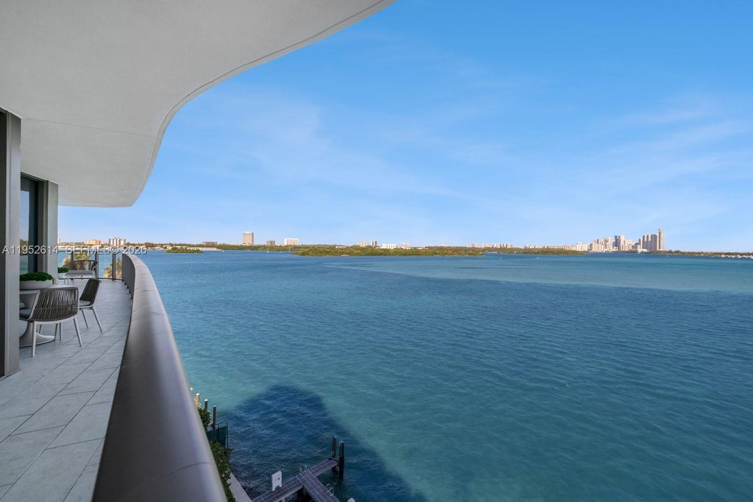 For Sale: $5,700,000 (3 beds, 3 baths, 3174 Square Feet)