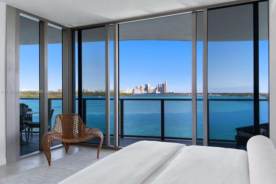 For Sale: $5,700,000 (3 beds, 3 baths, 3174 Square Feet)