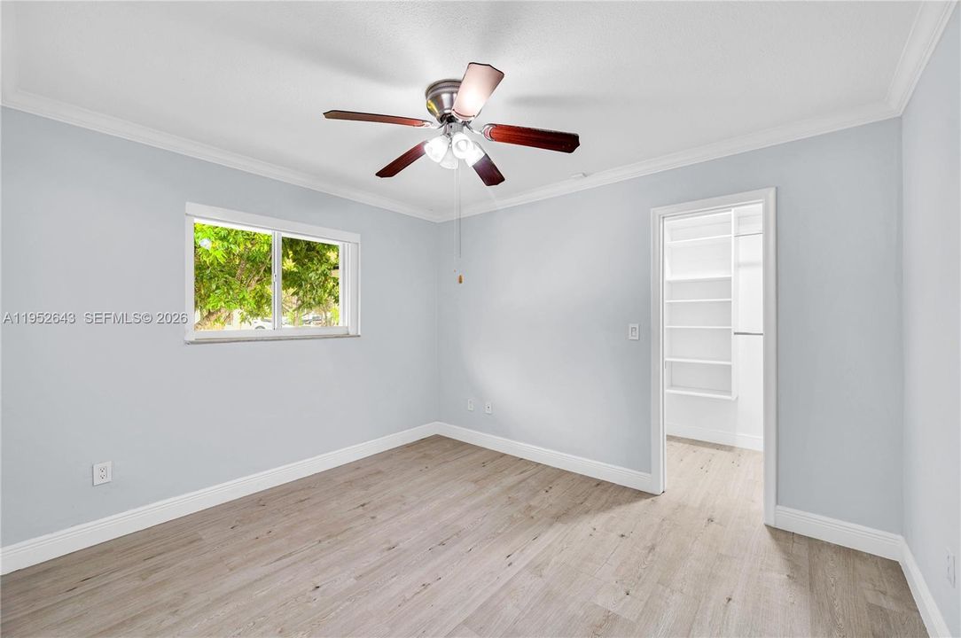 For Sale: $1,075,000 (4 beds, 2 baths, 1943 Square Feet)