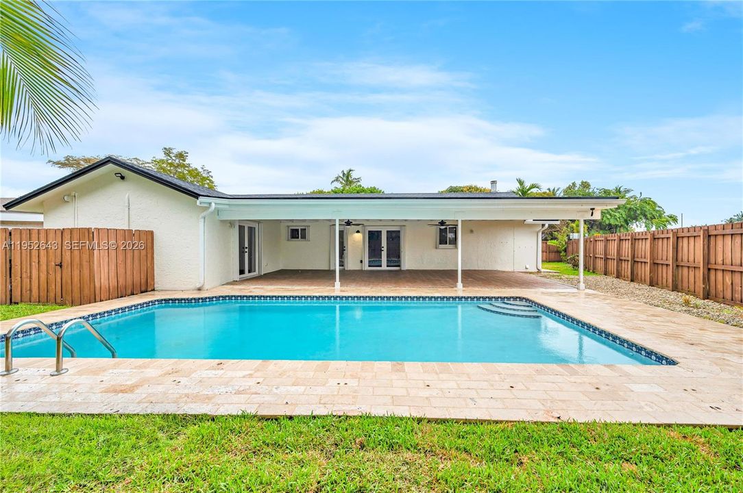 For Sale: $1,075,000 (4 beds, 2 baths, 1943 Square Feet)