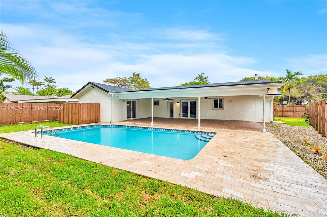 For Sale: $1,075,000 (4 beds, 2 baths, 1943 Square Feet)