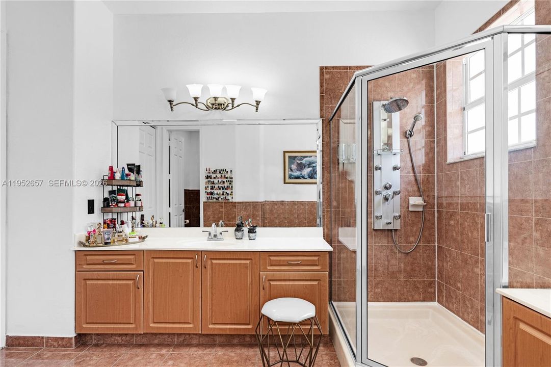 For Sale: $1,399,999 (5 beds, 4 baths, 3319 Square Feet)