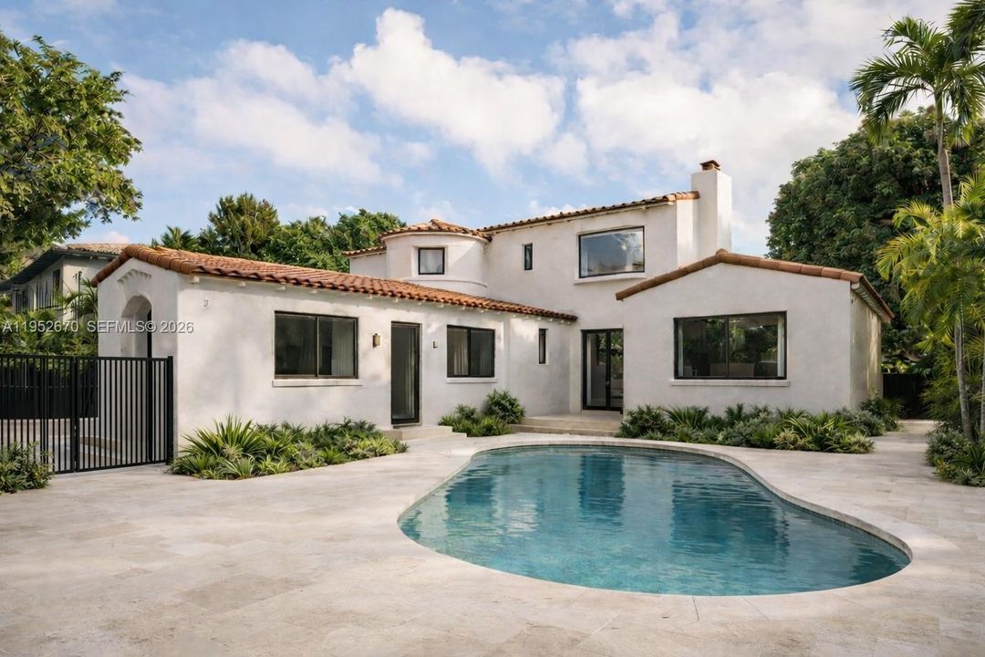 Active With Contract: $3,495,000 (6 beds, 5 baths, 3357 Square Feet)