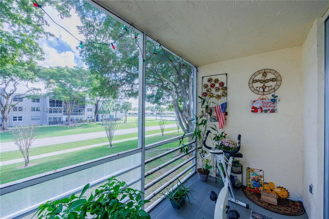 For Sale: $119,000 (1 beds, 1 baths, 750 Square Feet)
