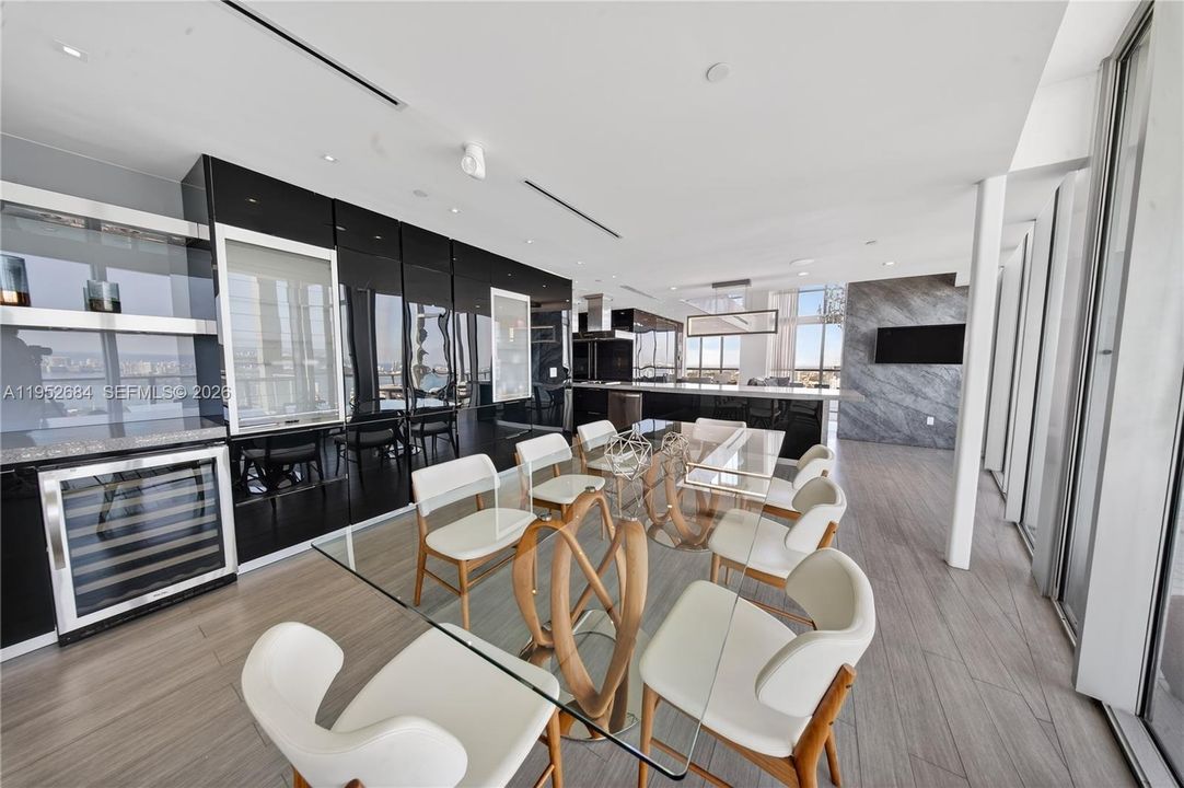 En Venta: $5,600,000 (6 camas, 6 baños, 6952 Pies cuadrados)