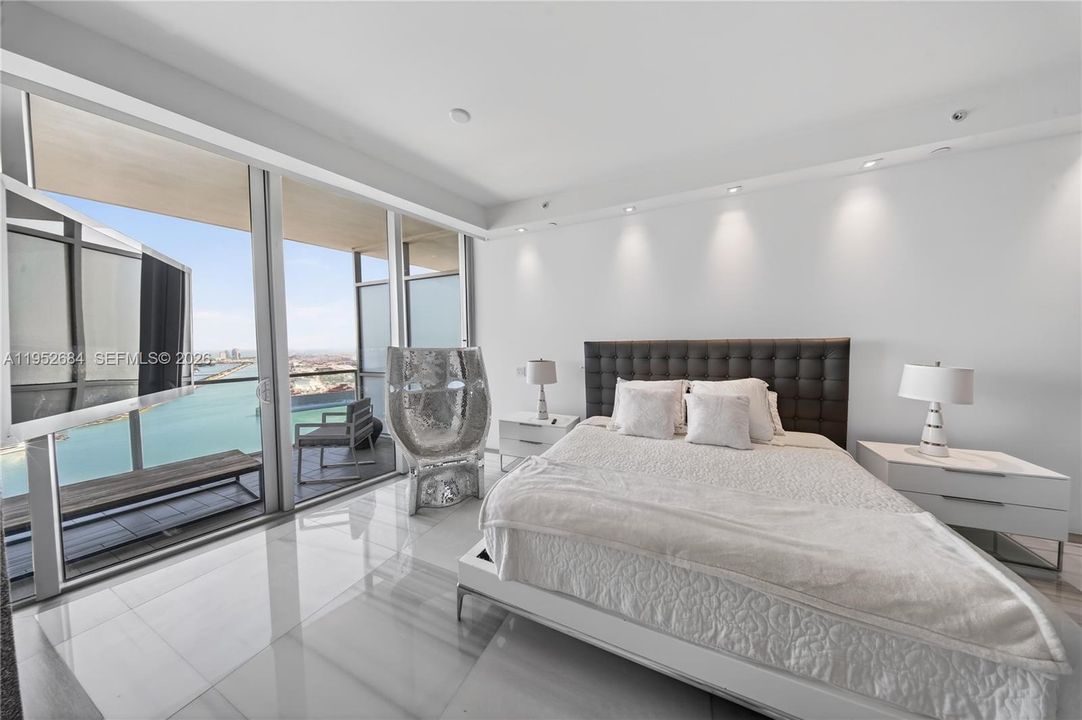 En Venta: $5,600,000 (6 camas, 6 baños, 6952 Pies cuadrados)