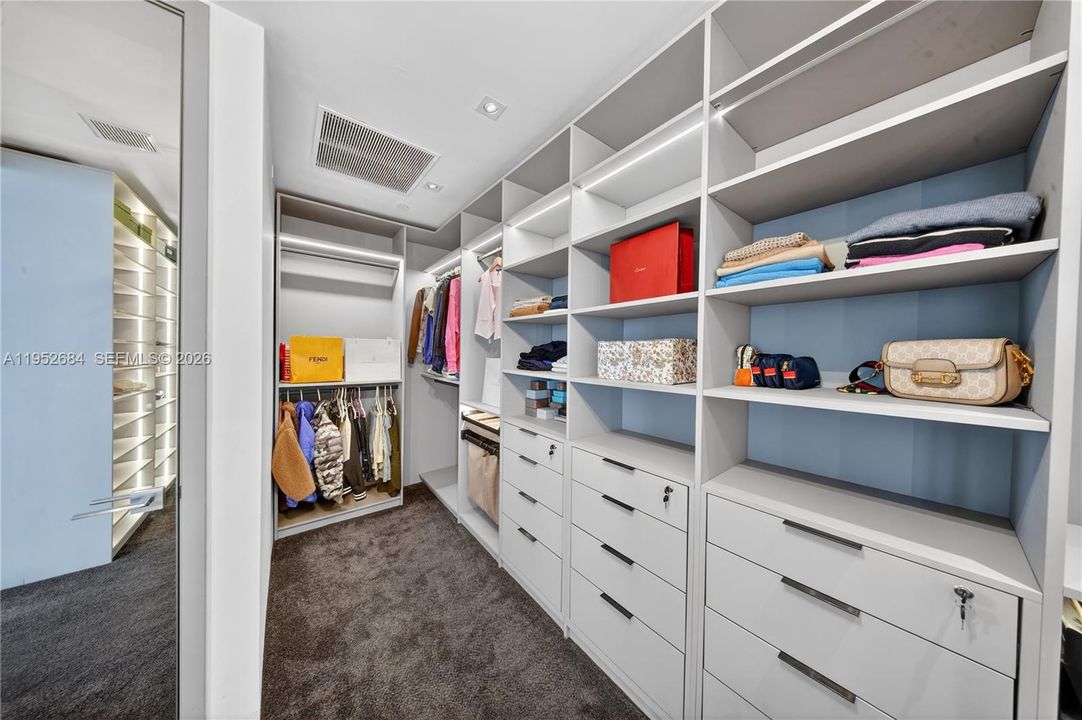 En Venta: $5,600,000 (6 camas, 6 baños, 6952 Pies cuadrados)