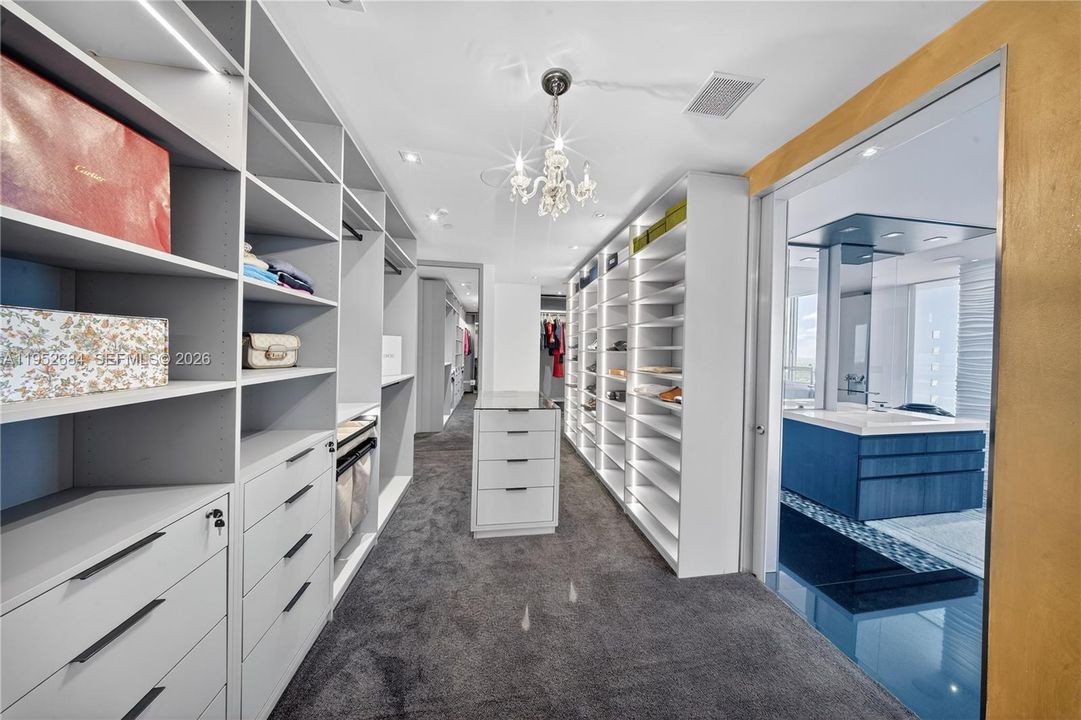 En Venta: $5,600,000 (6 camas, 6 baños, 6952 Pies cuadrados)