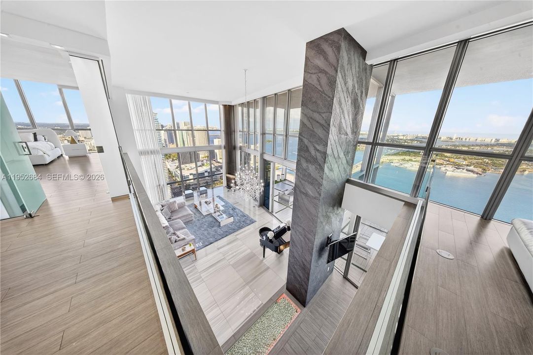 En Venta: $5,600,000 (6 camas, 6 baños, 6952 Pies cuadrados)