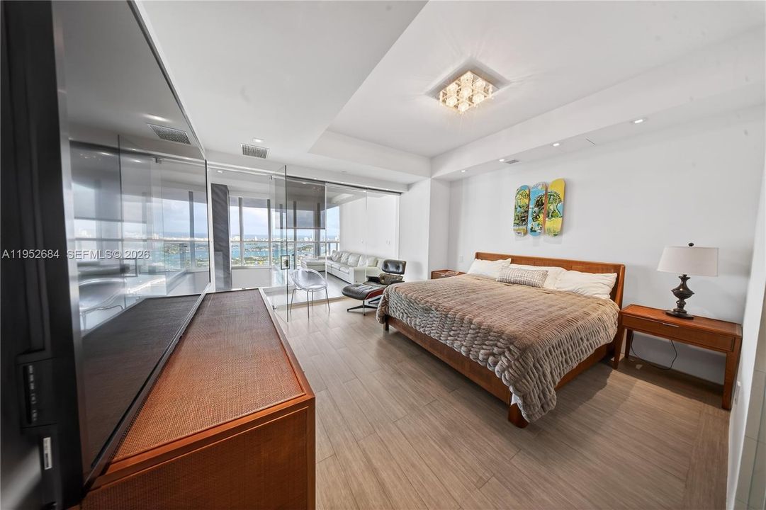 En Venta: $5,600,000 (6 camas, 6 baños, 6952 Pies cuadrados)