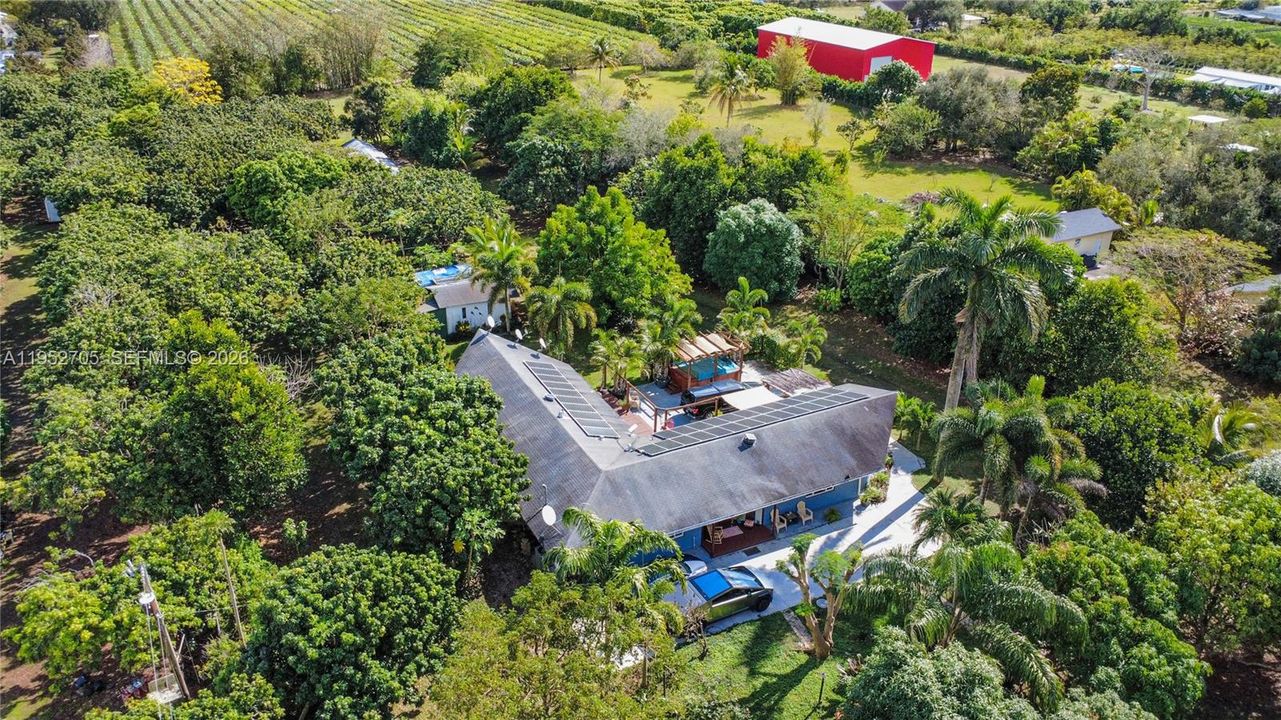 На продажу: $999,900 (3 спален, 2 ванн, 2617 Квадратных фут)
