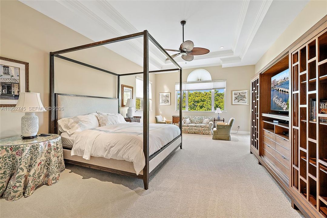 For Sale: $6,500,000 (6 beds, 6 baths, 7043 Square Feet)