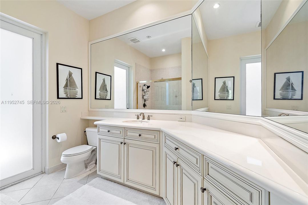 For Sale: $6,500,000 (6 beds, 6 baths, 7043 Square Feet)