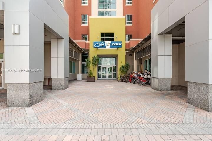 En Venta: $344,900 (1 camas, 1 baños, 715 Pies cuadrados)