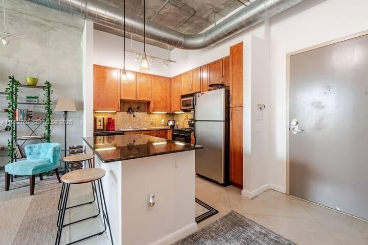 En Venta: $344,900 (1 camas, 1 baños, 715 Pies cuadrados)