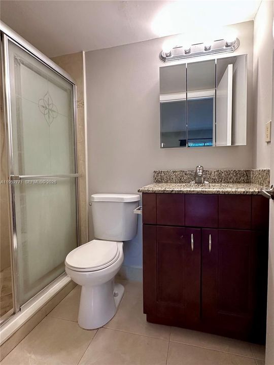 Recently Rented: $2,050 (2 beds, 2 baths, 909 Square Feet)