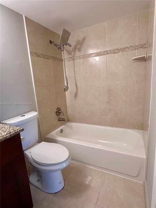 Recently Rented: $2,050 (2 beds, 2 baths, 909 Square Feet)