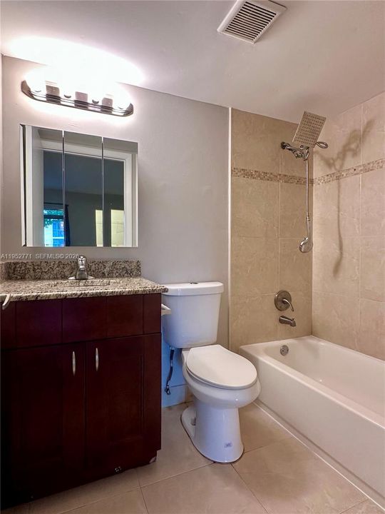 Recently Rented: $2,050 (2 beds, 2 baths, 909 Square Feet)