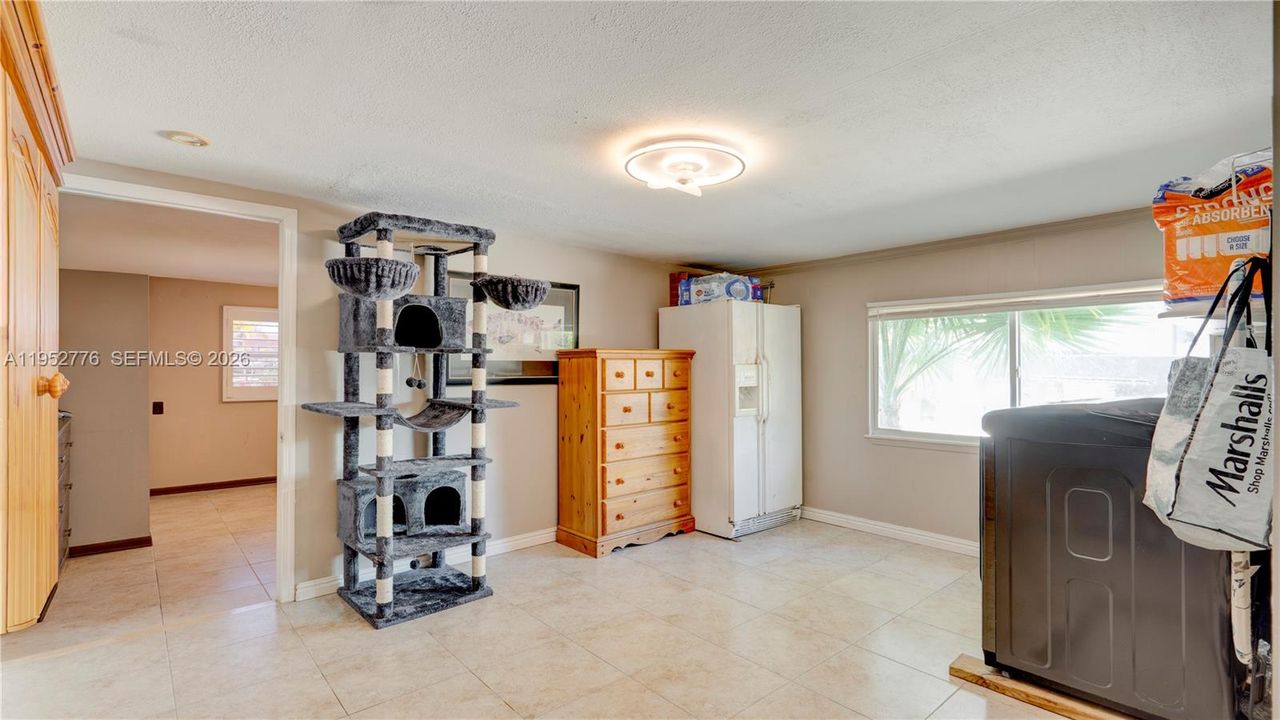 For Rent: $8,500 (4 beds, 1 baths, 0 Square Feet)