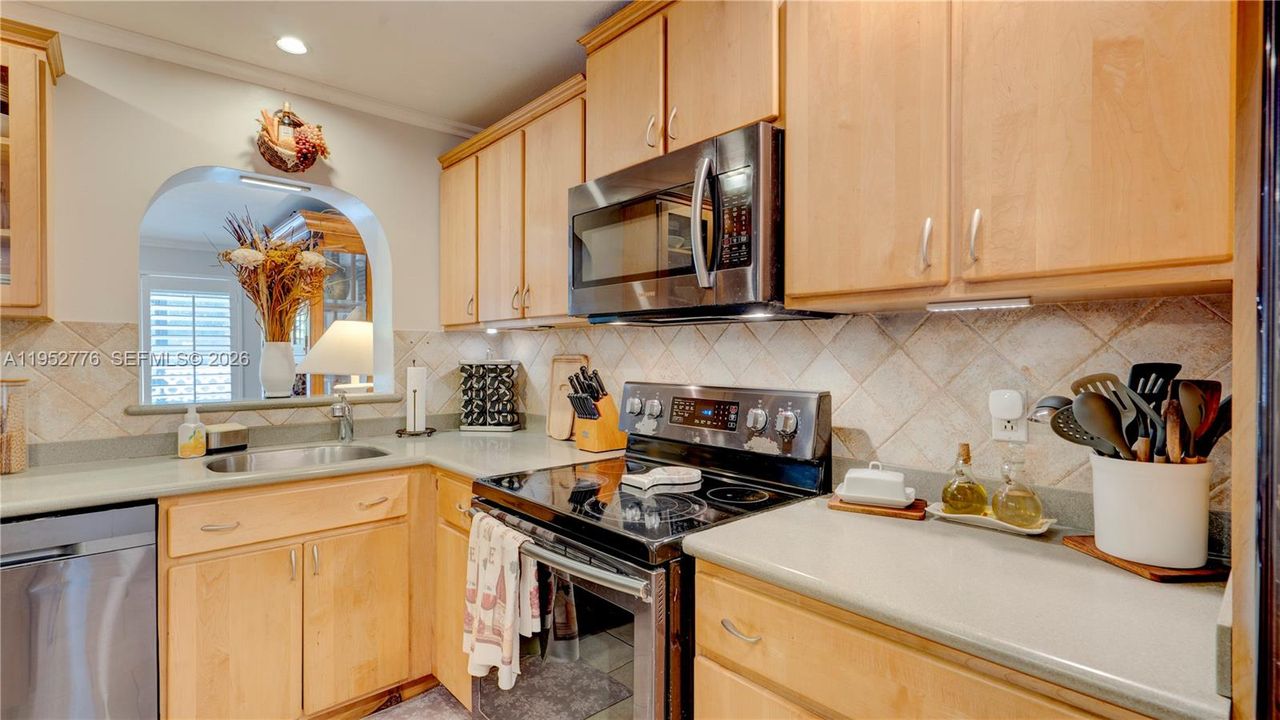 For Rent: $8,500 (4 beds, 1 baths, 0 Square Feet)